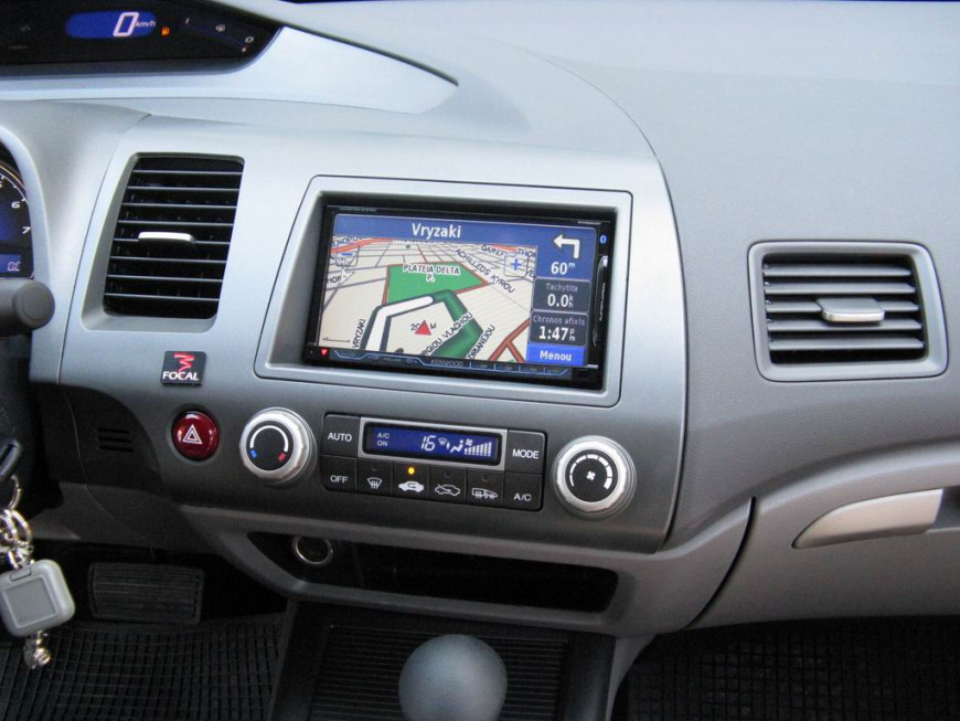 Εγκατάσταση οθόνης 2Din Kenwood σε Honda Civic Hybrid