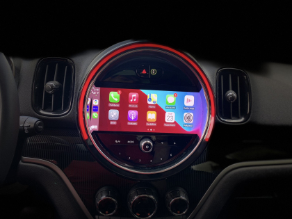 Αναβάθμιση εργοστασιακής οθόνης με Ασύρματο Wireless Apple CarPlay/Android Auto σε Mini Clubman 2021