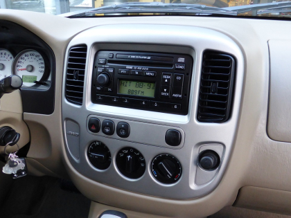 Εγκατάσταση οθόνης 2Din Phonocar σε Ford Maverick του 2007