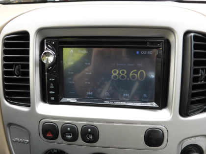 Εγκατάσταση οθόνης 2Din Phonocar σε Ford Maverick του 2007