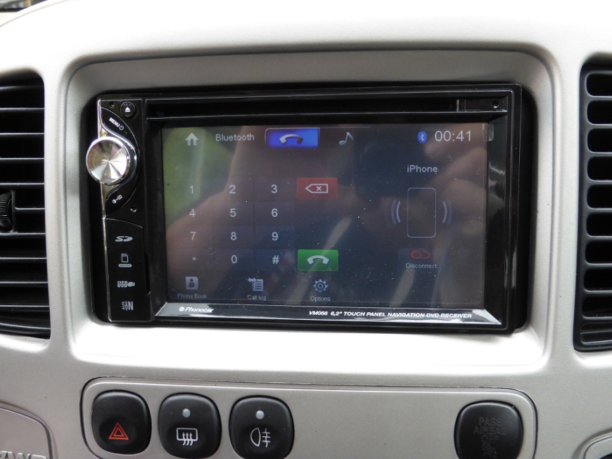 Εγκατάσταση οθόνης 2Din Phonocar σε Ford Maverick του 2007