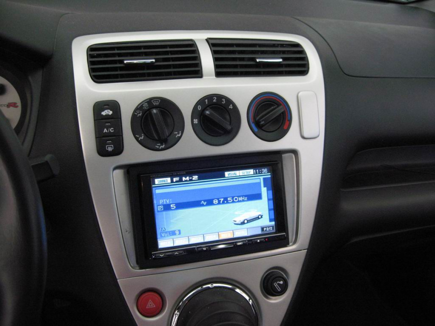 Εγκατάσταση οθόνης 2Din JVC σε Honda Type-R.