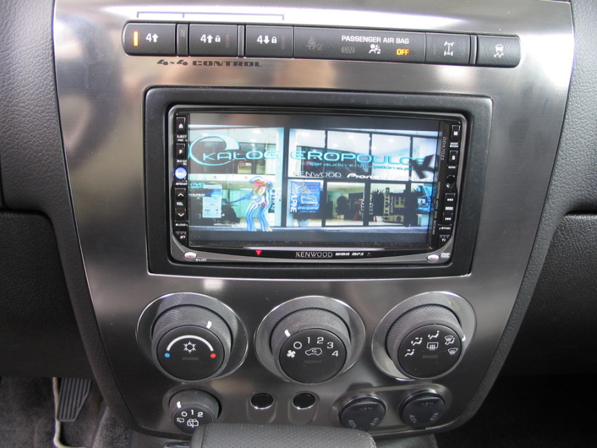 Εγκατάσταση οθόνης 2Din Kenwood και κάμερας οπισθοπορείας σε Hummer H3