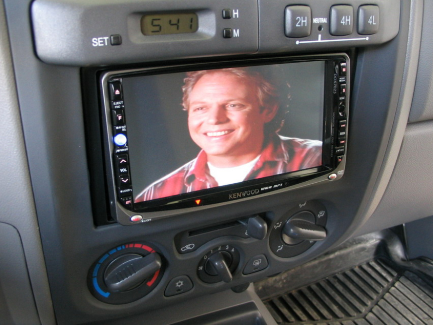 Εγκατάσταση οθόνης 2Din Kenwood σε Isuzu