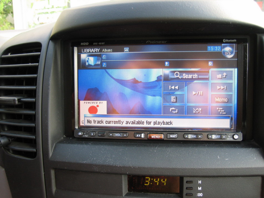 Εγκατάσταση οθόνης 2Din Pioneer σε Kia Sorento 3.5