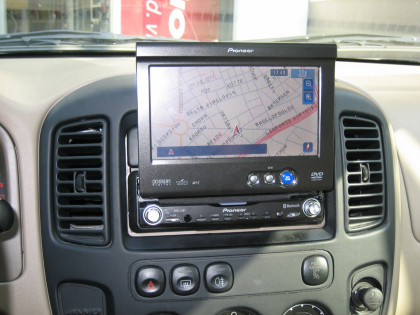 Εγκατάσταση οθόνης 1Din Pioneer και αισθητήρων παρκαρίσματος σε Ford Maverick