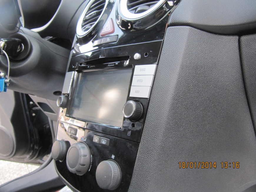 Εγκατάσταση οθόνης 2Din Dynavin σε Opel Corsa 