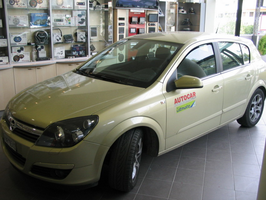 Παρουσίαση από την εταιρεία μας, του νέου ηχοσυστήματος του Opel Astra, στο περιοδικό AutoCar.