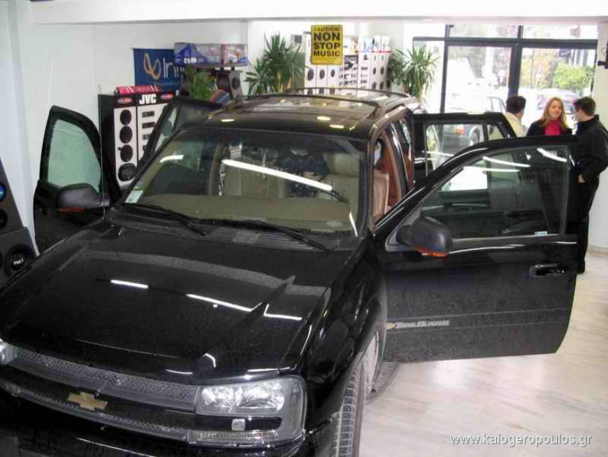 Εγκατάσταση οθόνης Pioneer σε Chevrolet TrailBlazer