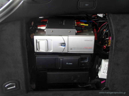 Εγκατάσταση Video in motion και οθόνες προσκεφάλων σε Audi RS6