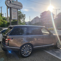 Ολική Ψηφιακή Αναβάθμιση Εσωτερικού Range Rover: Οθόνη, Touch Κλιματισμός & Χειριστήρια Νέου Τύπου