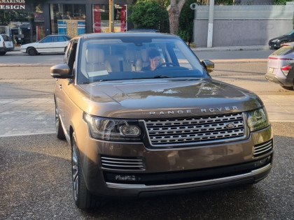Ολική Ψηφιακή Αναβάθμιση Εσωτερικού Range Rover: Οθόνη, Touch Κλιματισμός & Χειριστήρια Νέου Τύπου