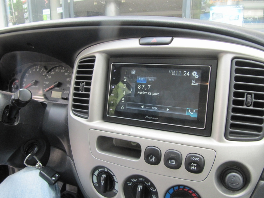 Εγκατάσταση οθόνης 2Din Pioneer και κάμερας οπισθοπορείας σε Mazda Tribute του 2003