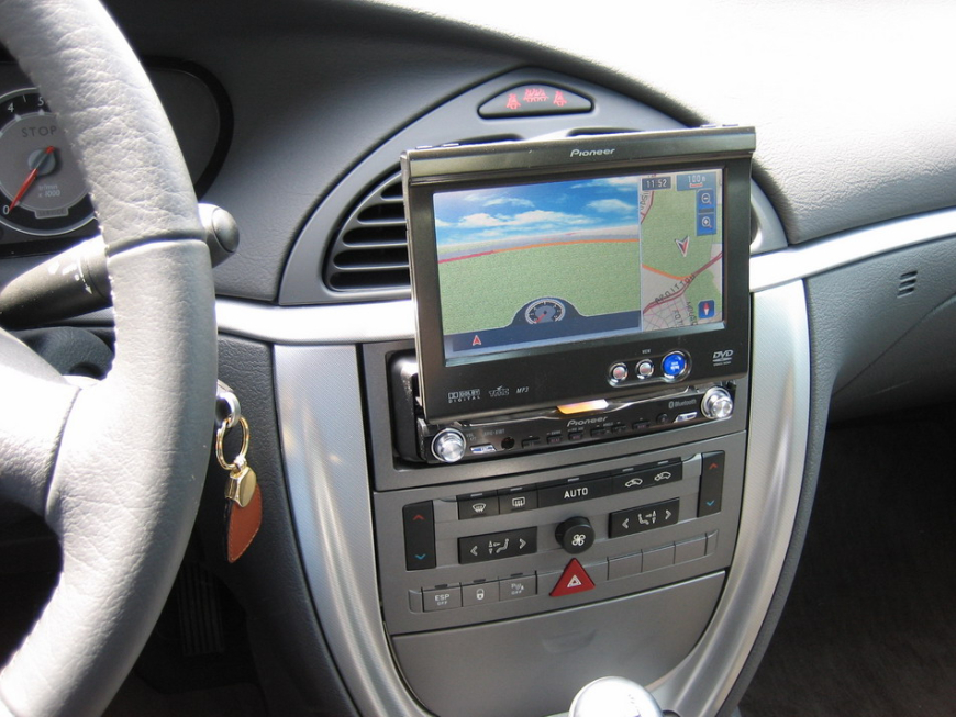 Εγκατάσταση συστήματος πλοήγησης της Pioneer σε αυτοκίνητα της Citroen Hellas