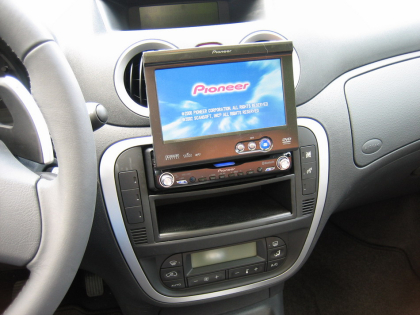 Εγκατάσταση συστήματος πλοήγησης της Pioneer σε αυτοκίνητα της Citroen Hellas
