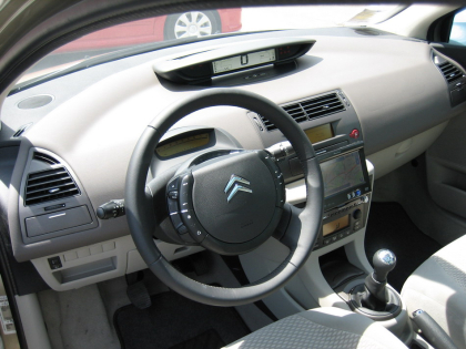 Εγκατάσταση συστήματος πλοήγησης της Pioneer σε αυτοκίνητα της Citroen Hellas