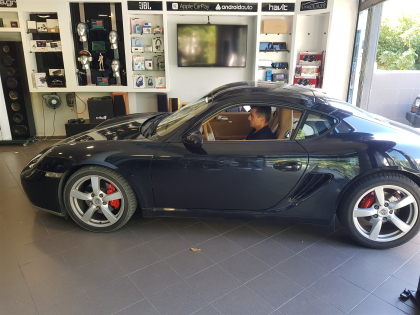 Εγκατασταση Alpine iLX-705D σε Porsche Cayman.