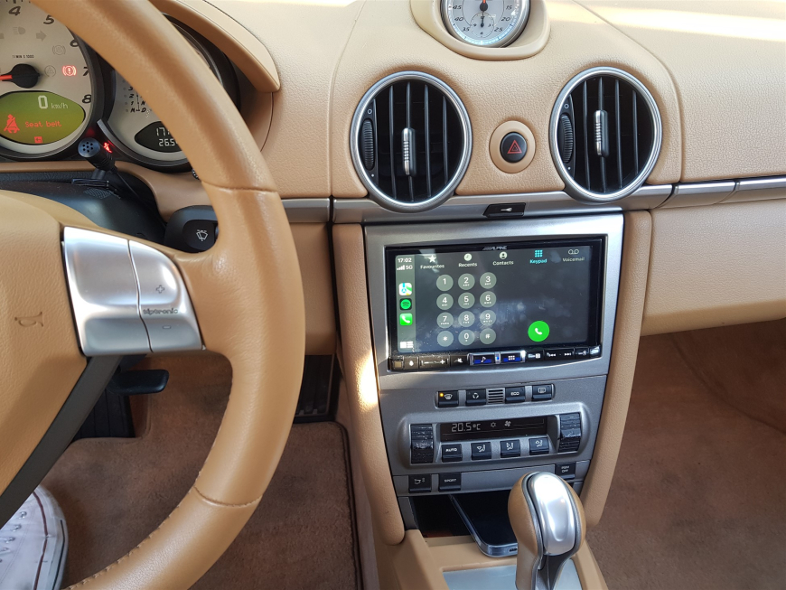 Εγκατασταση Alpine iLX-705D σε Porsche Cayman.