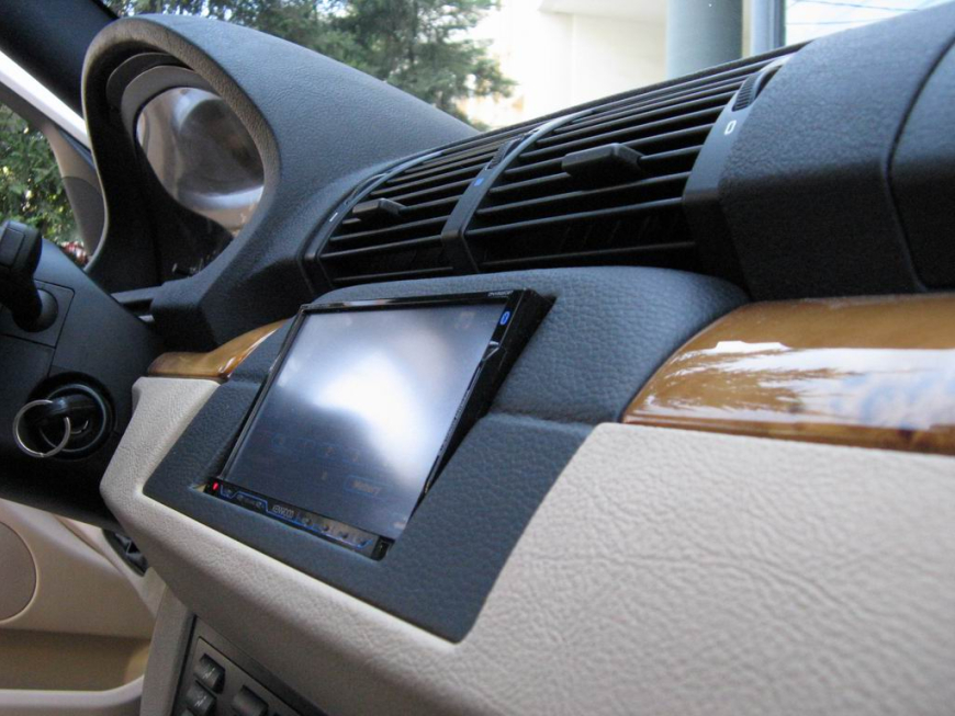 Εγκατάσταση Car Cinema & Navigation Kenwood DNX8220BT με Macrom σε BMW X5.