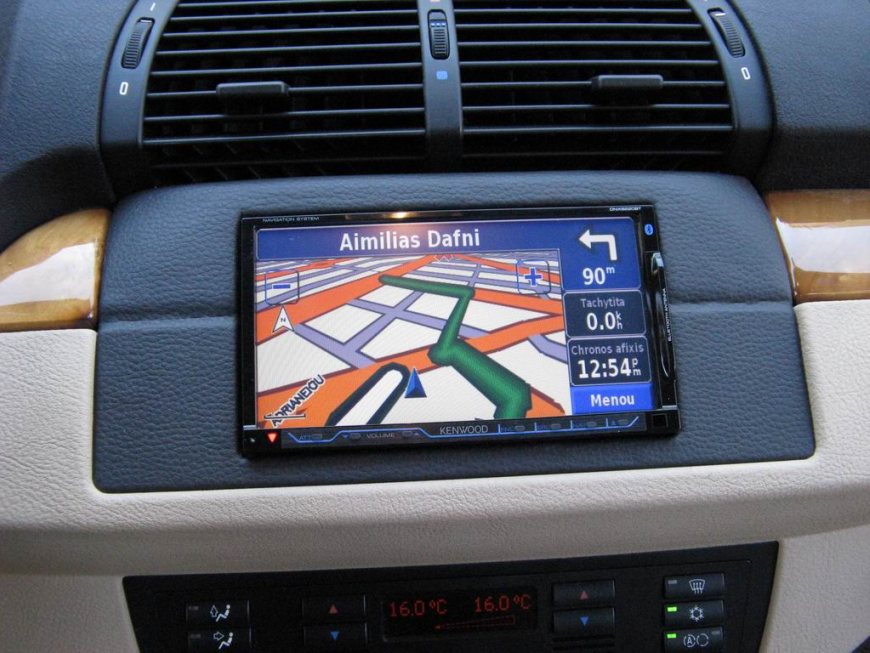 Εγκατάσταση Car Cinema & Navigation Kenwood DNX8220BT με Macrom σε BMW X5.