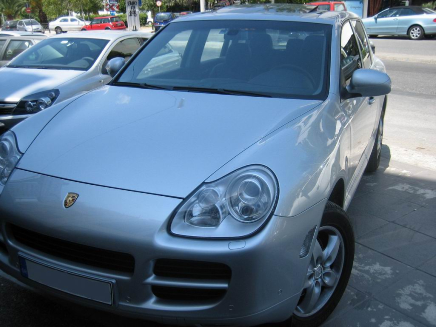 Porsche Cayenne S. Car Cinema Navigation Pioneer Avic-HD3BT