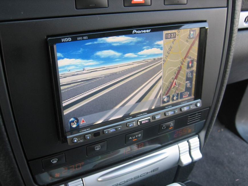 Porsche Cayenne S. Car Cinema Navigation Pioneer Avic-HD3BT