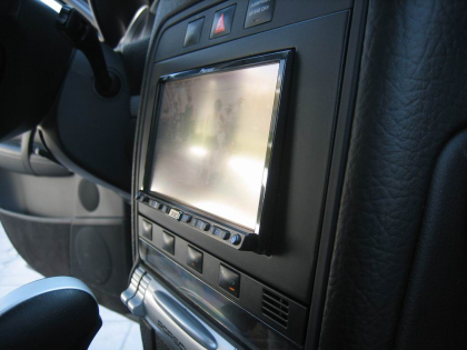 Porsche Cayenne S. Car Cinema Navigation Pioneer Avic-HD3BT