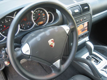 Porsche Cayenne S. Car Cinema Navigation Pioneer Avic-HD3BT