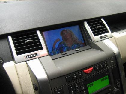 Εγκατάσταση TV Tuner και unlock της εργοστασιακής οθόνης σε Range Rover Super Charged Sport,