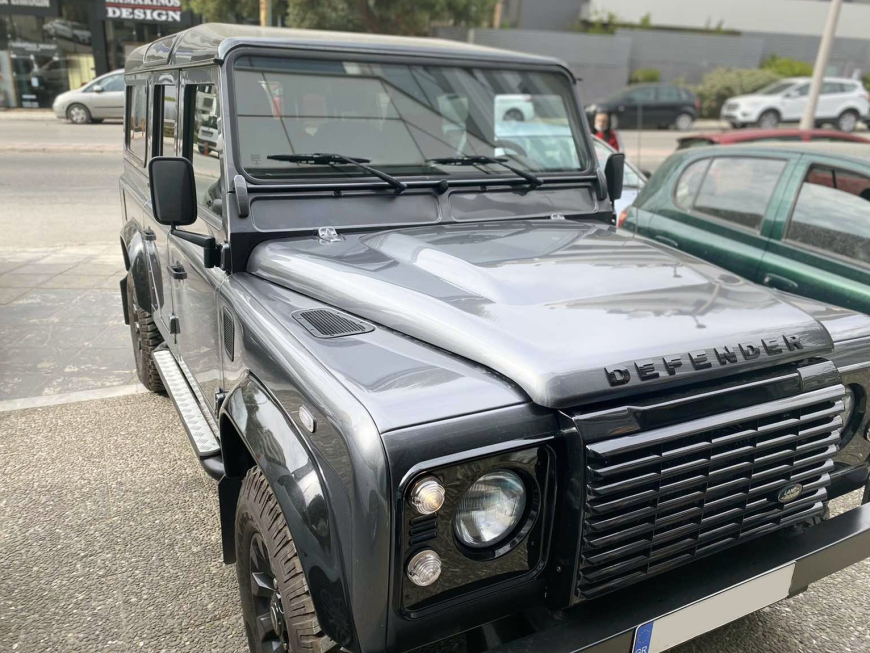 Εγκατάσταση Alpine Radio/CD/MP3 σε Land Rover Defender.