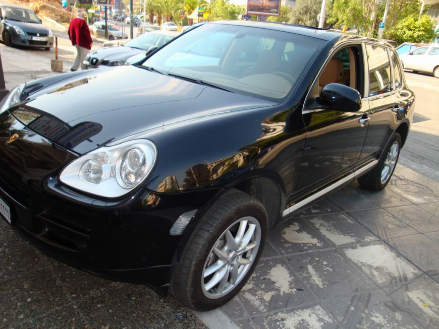 Εγκατάσταση TV Tuner και Unlock της εργοστασιακής οθόνης σε Porsche Cayenne.