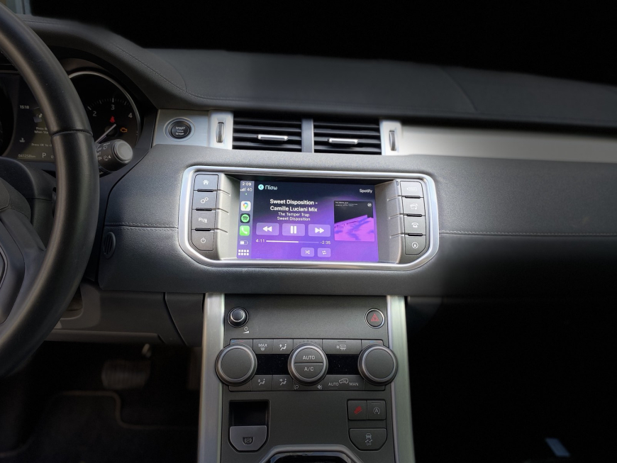 Εγκατάσταση Apple Carplay/Android Auto, Rear view Camera σε Range Rover Evoque 2016.