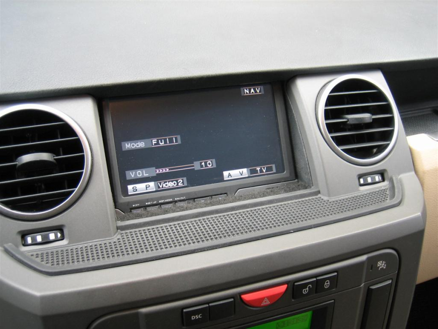 Εγκατάσταση Car Cinema Kenwood LZ-760R και εγκατάσταση πίσω κάμερας σε Range Rover Discovery.