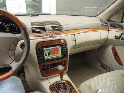 Εγκατάσταση TV Tuner με DVB-T σε Mercedes-Benz S600.