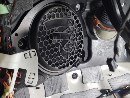 Εγκατάσταση Ηχοσυστήματος με Subwoofer & Ενισχυτή σε Mercedes GLC 53 του 2021.