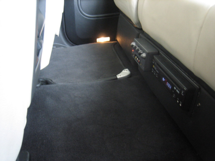 Εγκατάσταση TV-Tuner, DVD/MP3 και οθονών 6,5” σε Range Rover Supercharged Sport.