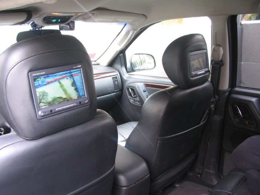 Εγκατάσταση Car Cinema Pioneer AVIC-X1R & Eton LCM 1652 σε Jeep Grand Cherokee