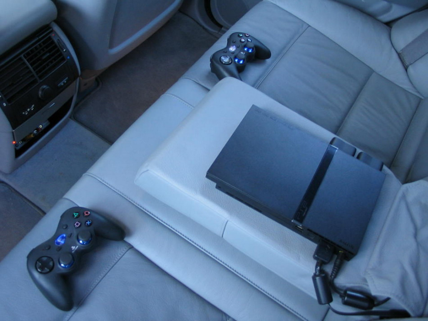 Εγκατάσταση Car Cinema συστήματος Eton με PlayStation σε BMW X5 4.4.