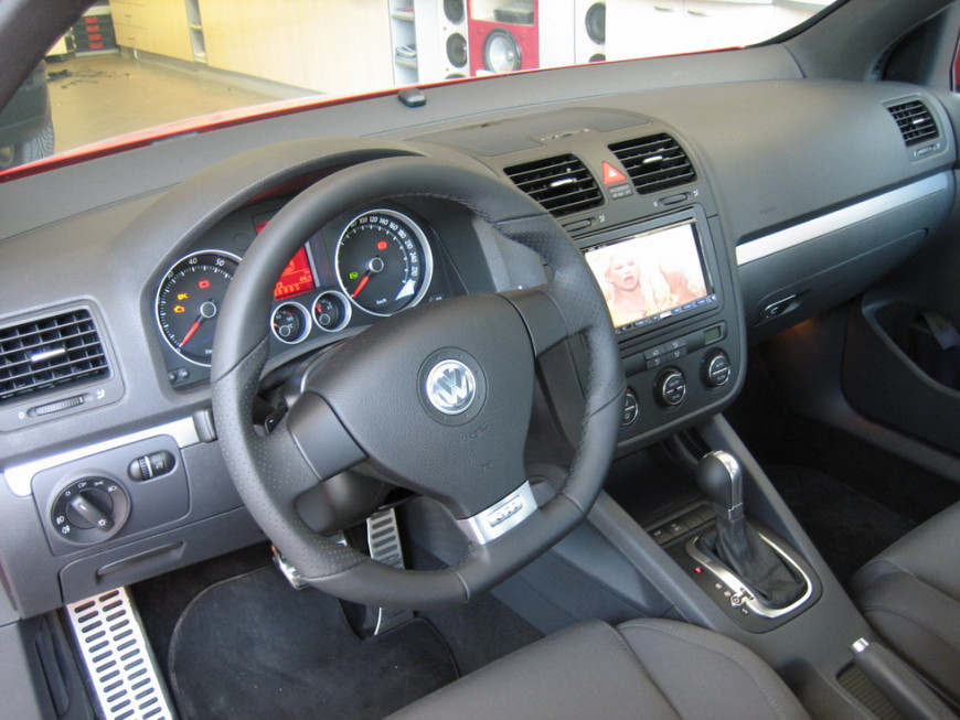 Εγκατάσταση Car Cinema Navigation Pioneer AVIC-HD1BT σε Volkswagen Golf GTI