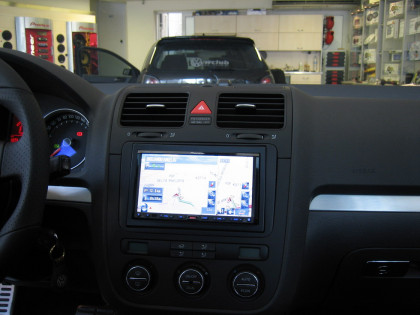 Εγκατάσταση Car Cinema Navigation Pioneer AVIC-HD1BT σε Volkswagen Golf GTI