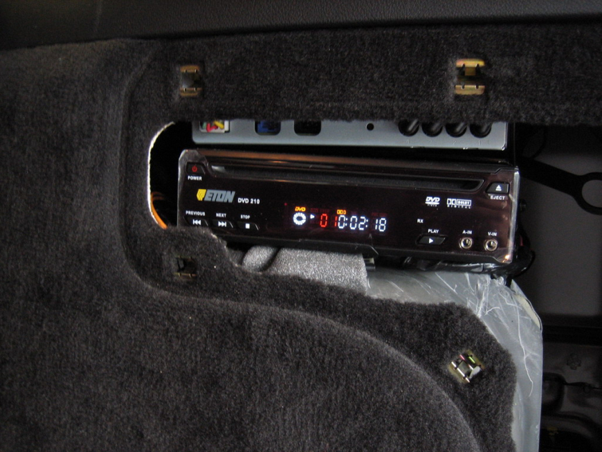 ΕγκατάστασηPorsche Cayenne 2006. Car Cinema Pioneer-Eton.