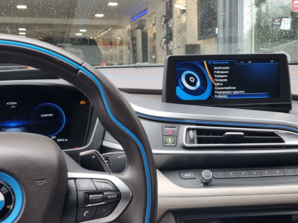 Εγκατάσταση Ασύρματου CarPlay & Android Auto σε BMW i8 με Διατήρηση Εργοστασιακών Λειτουργιών