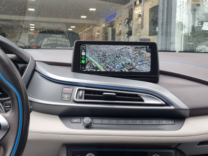 Εγκατάσταση Ασύρματου CarPlay & Android Auto σε BMW i8 με Διατήρηση Εργοστασιακών Λειτουργιών