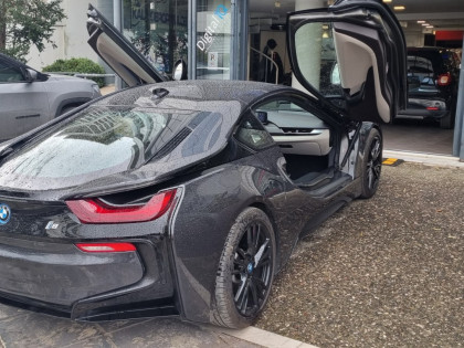 Εγκατάσταση Ασύρματου CarPlay & Android Auto σε BMW i8 με Διατήρηση Εργοστασιακών Λειτουργιών