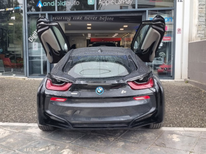 Εγκατάσταση Ασύρματου CarPlay & Android Auto σε BMW i8 με Διατήρηση Εργοστασιακών Λειτουργιών