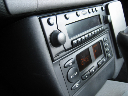 Εγκατάσταση Car Cinema Kenwood DDX-6029 σε Porsche Boxter.