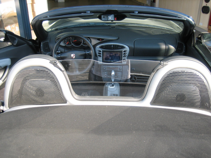 Εγκατάσταση Car Cinema Kenwood DDX-6029 σε Porsche Boxter.