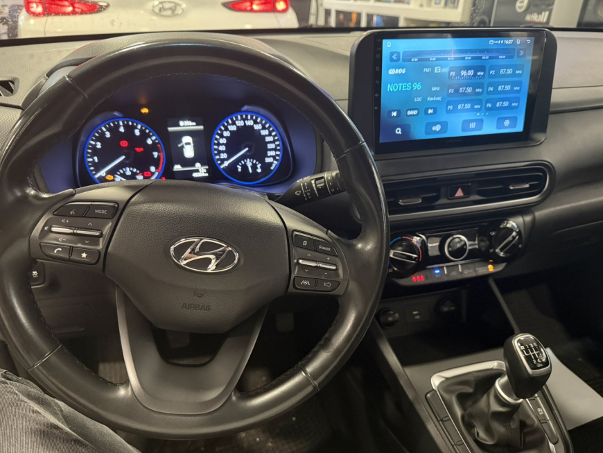 Εγκατάσταση ΟΕΜ οθόνης LM Digital σε Hyundai KONA