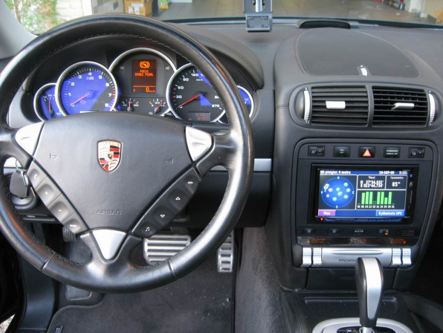 Εγκατάσταση CCar Cinema Navigation Kenwood σε Porsche Cayenne.