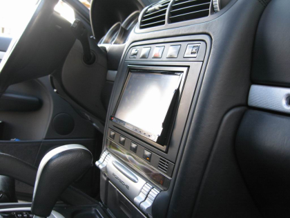 Εγκατάσταση CCar Cinema Navigation Kenwood σε Porsche Cayenne.